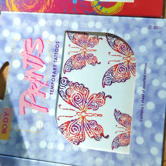 🆕 Set of 3 temporary tattoos butterfly, roses, florals - Picture 3 of 5